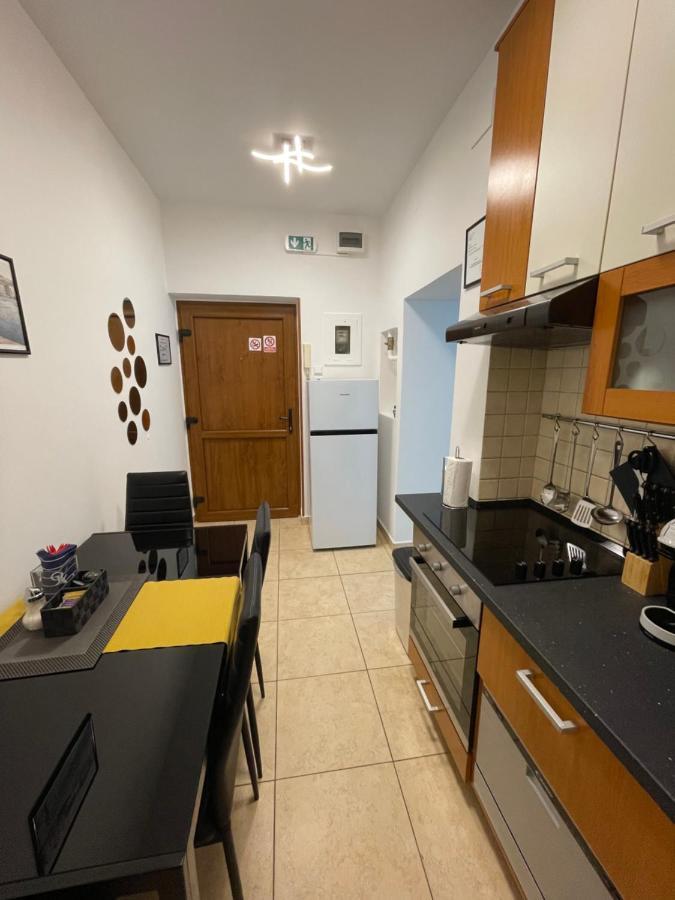 Apartment Kamov Рієка Екстер'єр фото